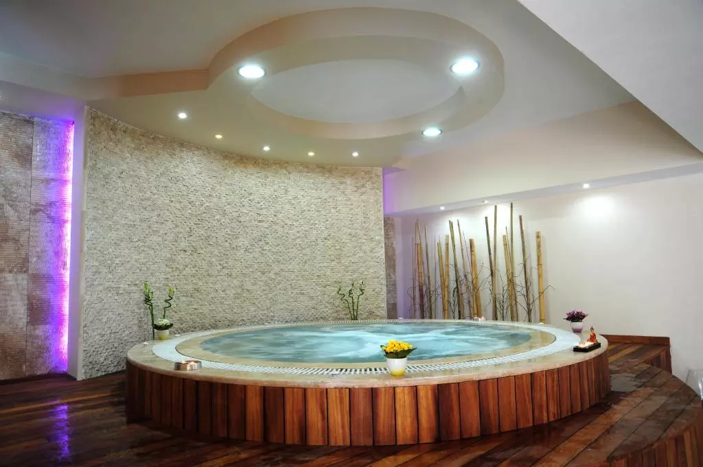 جکوزی هتل مارتی ریزورت مارماریس